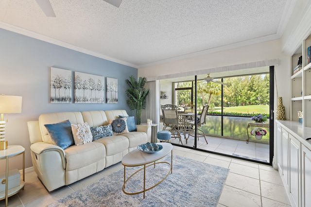 401 Pinecrest Circle F, Jupiter, FL 33458