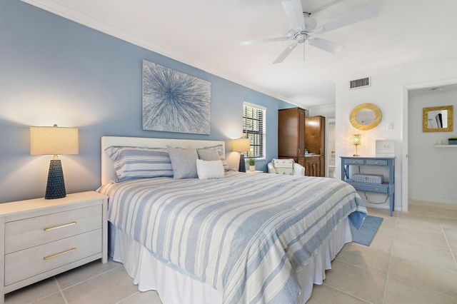 401 Pinecrest Circle F, Jupiter, FL 33458