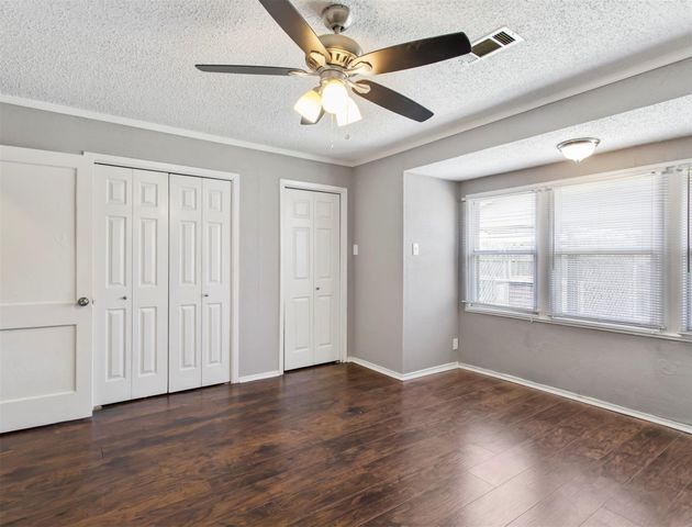 1929 Magnolia Drive, La Marque, TX 77568