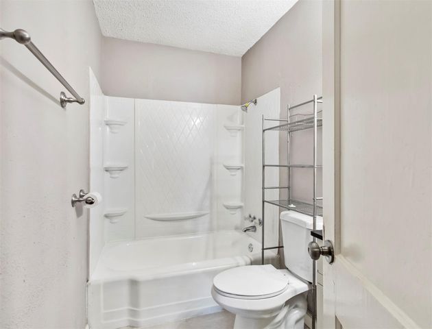 1929 Magnolia Drive, La Marque, TX 77568