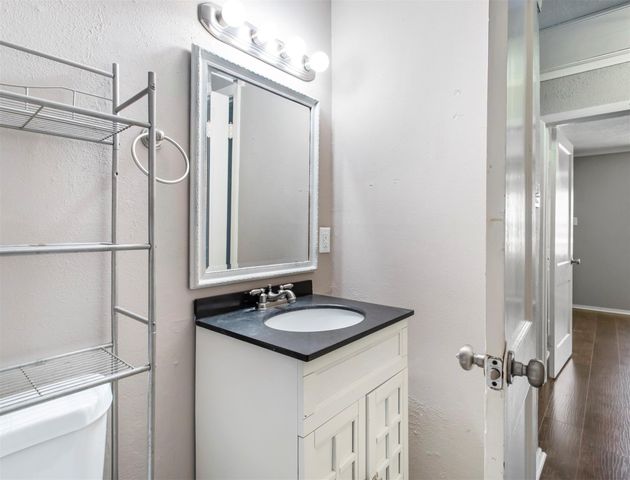 1929 Magnolia Drive, La Marque, TX 77568