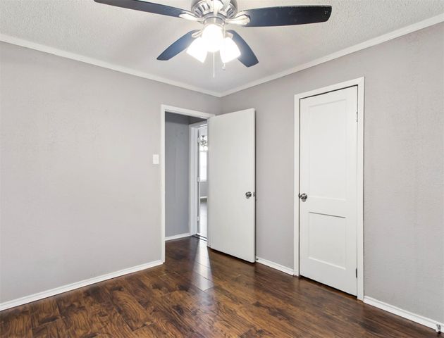 1929 Magnolia Drive, La Marque, TX 77568