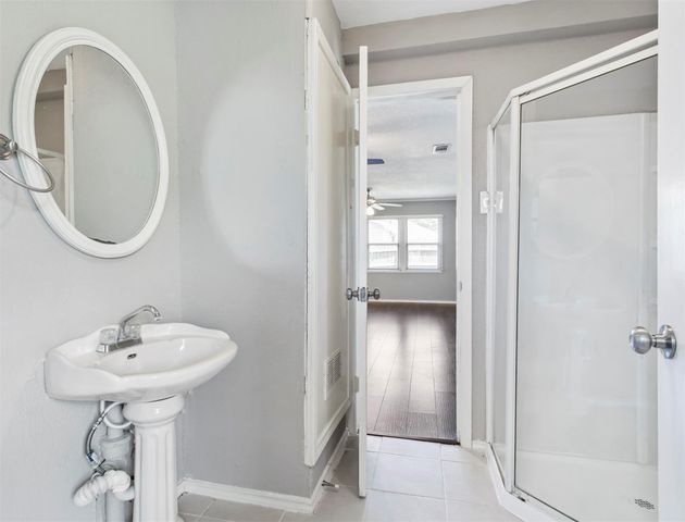 1929 Magnolia Drive, La Marque, TX 77568