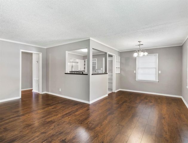 1929 Magnolia Drive, La Marque, TX 77568