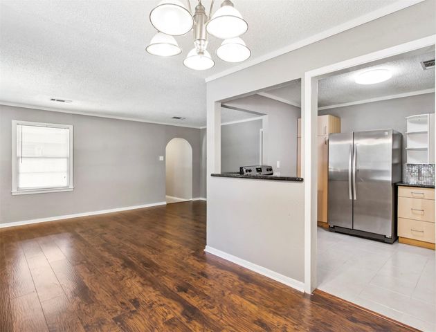 1929 Magnolia Drive, La Marque, TX 77568