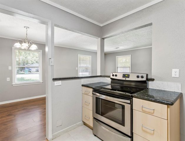 1929 Magnolia Drive, La Marque, TX 77568