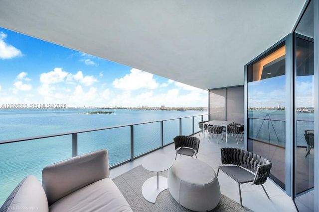 700 NE 24 St 1403, Miami, FL 33137