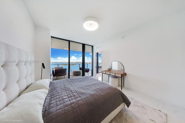 700 NE 24 St 1403, Miami, FL 33137