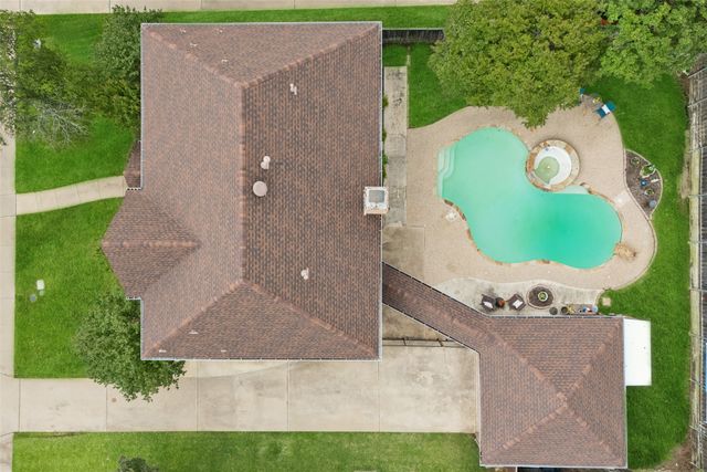 703 Foxmoor Drive, Highland Village, TX 75077