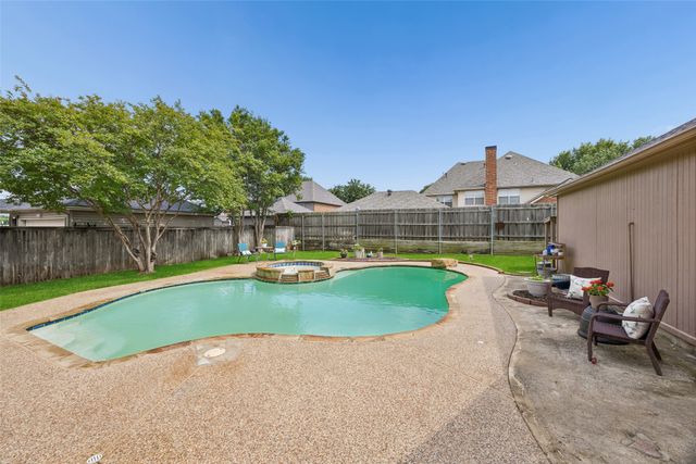 703 Foxmoor Drive, Highland Village, TX 75077