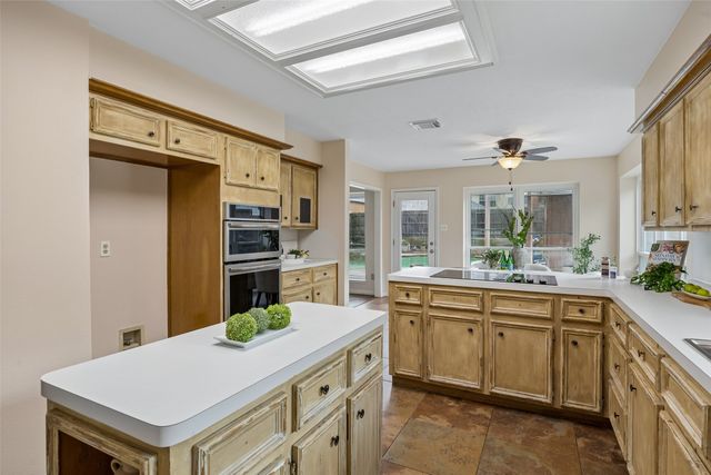 703 Foxmoor Drive, Highland Village, TX 75077
