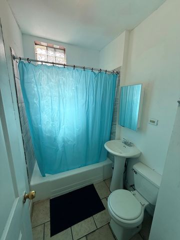 3031 S Central Park Avenue, Chicago, IL 60623