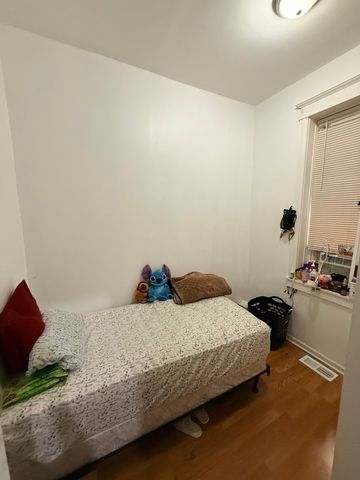 3031 S Central Park Avenue, Chicago, IL 60623