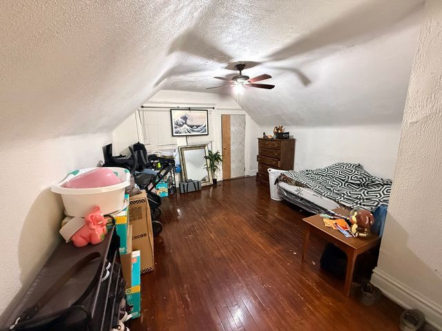 3031 S Central Park Avenue, Chicago, IL 60623