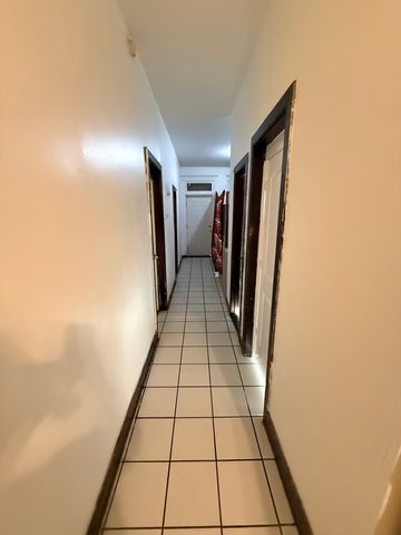 3031 S Central Park Avenue, Chicago, IL 60623