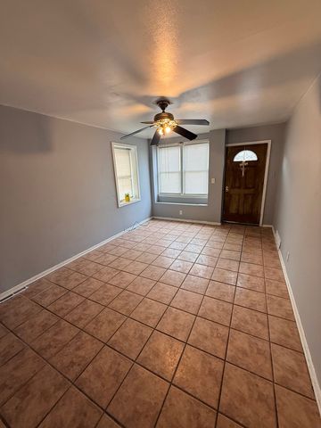 3031 S Central Park Avenue, Chicago, IL 60623