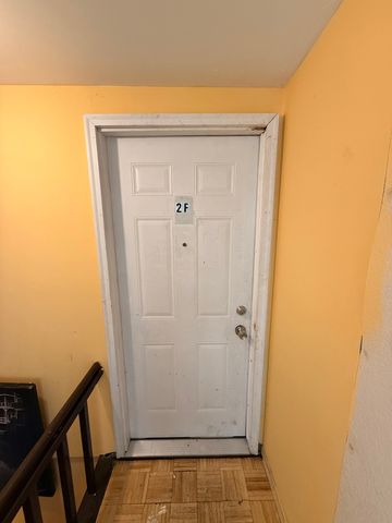 3031 S Central Park Avenue, Chicago, IL 60623