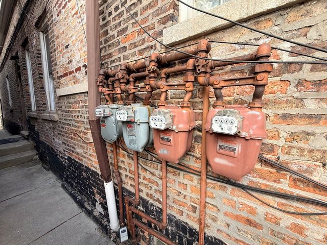 3031 S Central Park Avenue, Chicago, IL 60623