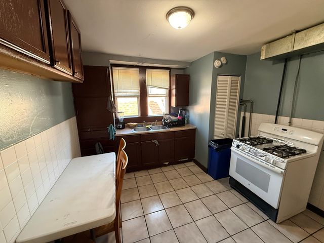 3031 S Central Park Avenue, Chicago, IL 60623