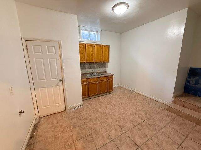 3031 S Central Park Avenue, Chicago, IL 60623