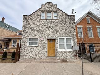 3031 S Central Park Avenue, Chicago, IL 60623