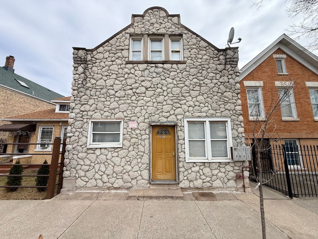 3031 S Central Park Avenue, Chicago, IL 60623
