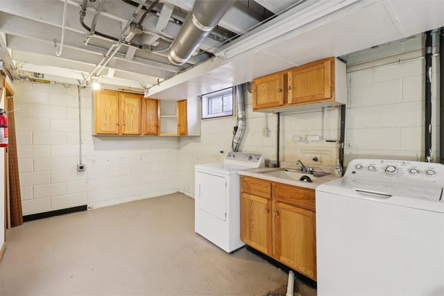 3100 64th Street, Urbandale, IA 50322