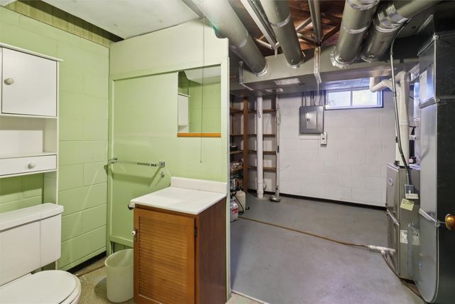 3100 64th Street, Urbandale, IA 50322