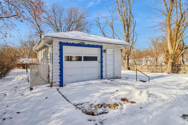 3100 64th Street, Urbandale, IA 50322