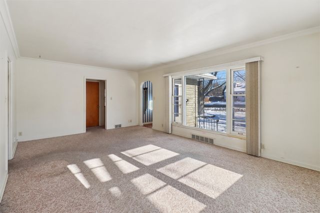 3100 64th Street, Urbandale, IA 50322