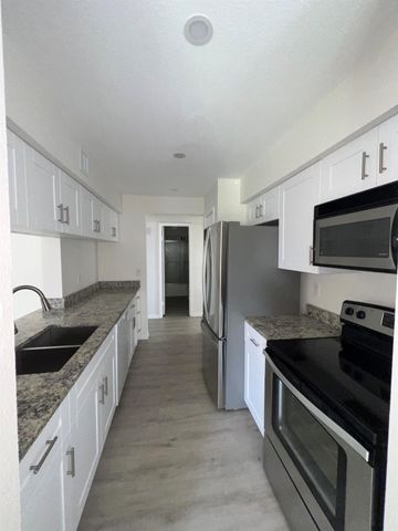 899 Riverside Drive 620, Coral Springs, FL 33071