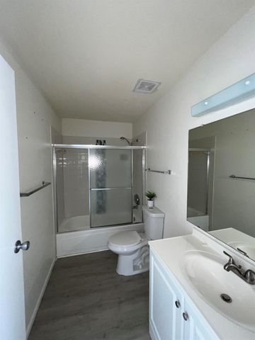 899 Riverside Drive 620, Coral Springs, FL 33071