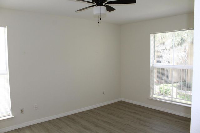 899 Riverside Drive 620, Coral Springs, FL 33071