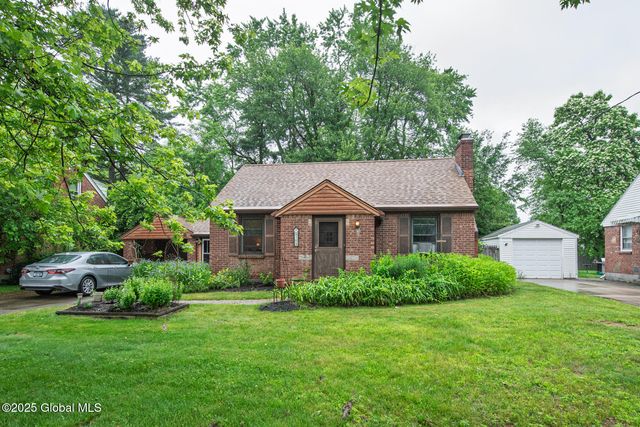108 Vaughn Drive, Guilderland, NY 12203