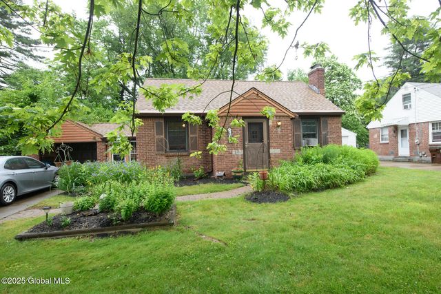 108 Vaughn Drive, Guilderland, NY 12203