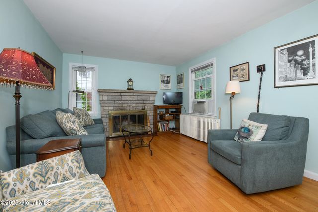 108 Vaughn Drive, Guilderland, NY 12203