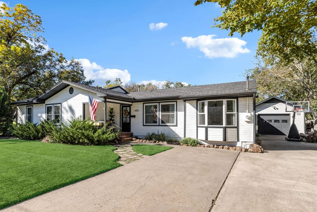 605 Parks Avenue, Rockwall, TX 75087