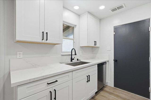 3721 Mcclellan Dr, North Highlands, CA 95660