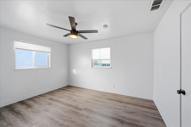 3721 Mcclellan Dr, North Highlands, CA 95660