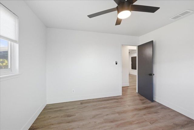 3721 Mcclellan Dr, North Highlands, CA 95660