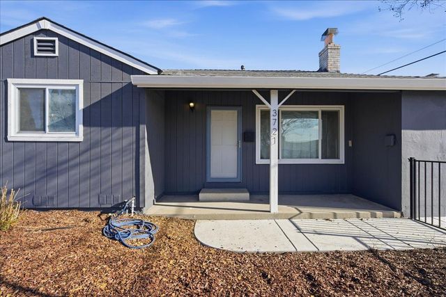 3721 Mcclellan Dr, North Highlands, CA 95660
