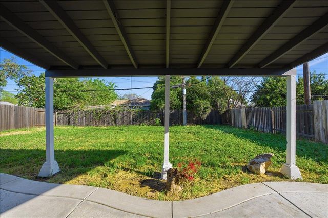 3721 Mcclellan Dr, North Highlands, CA 95660