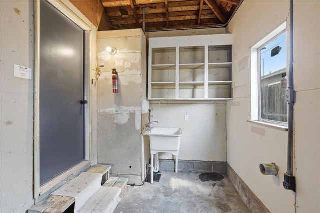 3721 Mcclellan Dr, North Highlands, CA 95660