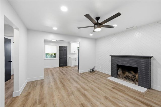 3721 Mcclellan Dr, North Highlands, CA 95660