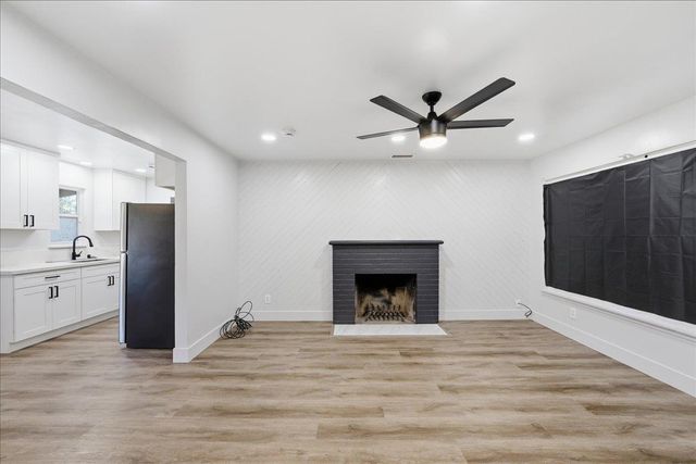 3721 Mcclellan Dr, North Highlands, CA 95660