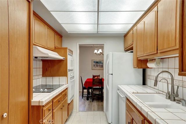 3500 W Manchester Boulevard 242, Inglewood, CA 90305