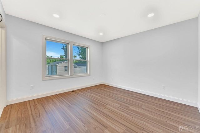 256 Main Street 1, Woodbridge Proper, NJ 07095