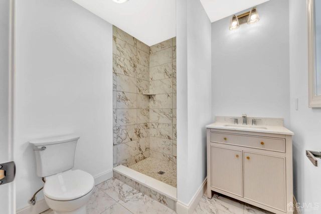 256 Main Street 1, Woodbridge Proper, NJ 07095