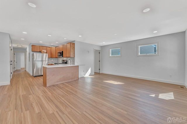 256 Main Street 1, Woodbridge Proper, NJ 07095