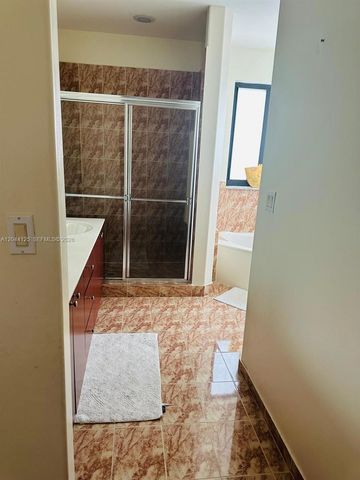4318 NW 113th Place, Doral, FL 33178